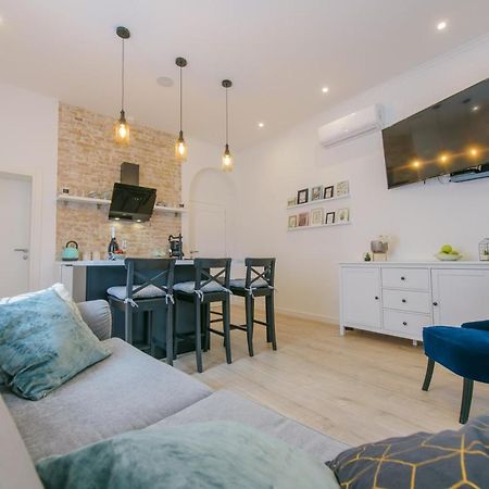 Arcus Apartment With Beautiful Terrace スプリト エクステリア 写真