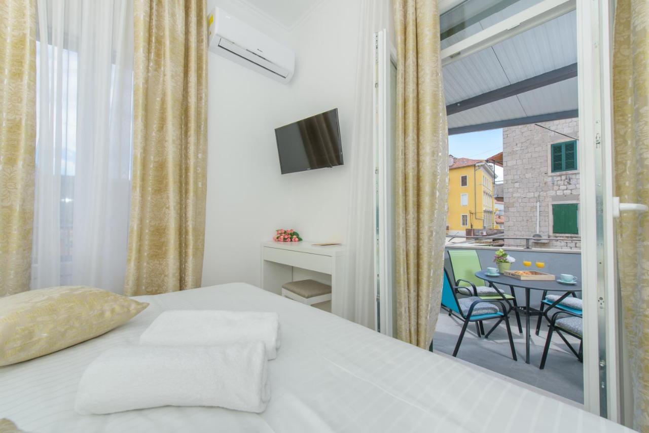 Arcus Apartment With Beautiful Terrace スプリト エクステリア 写真